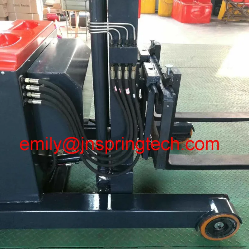 

Powered pallet truck with maximum lifting height 3.5m and load capacity 2T for working