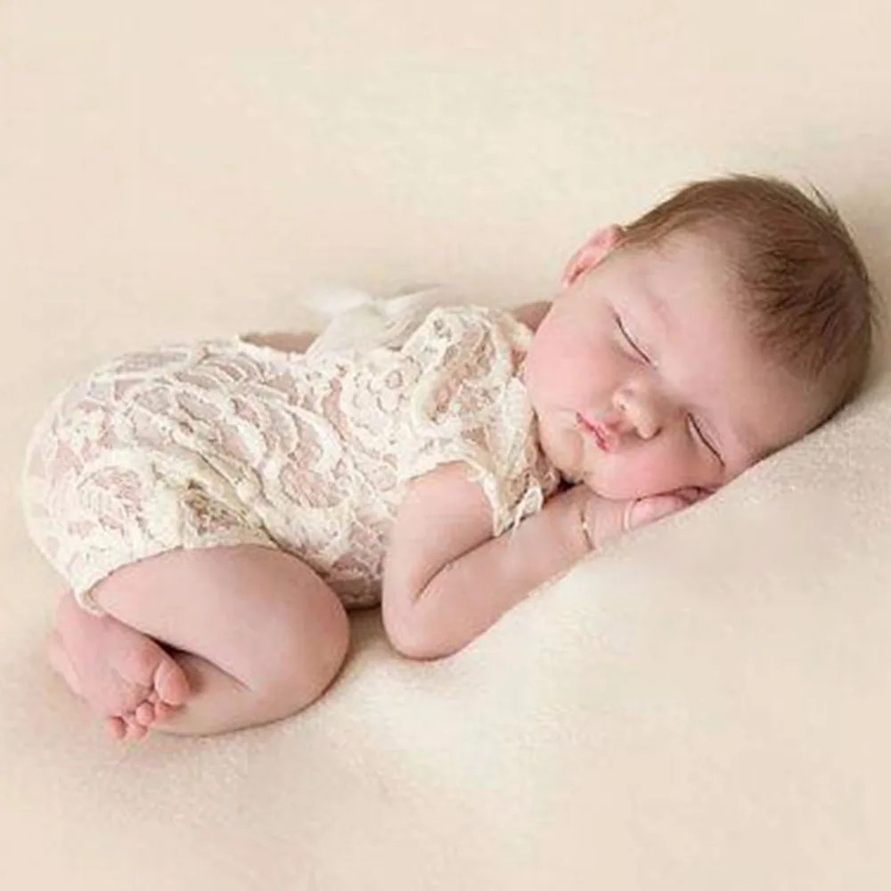 273899_no-logo_273899-1-03