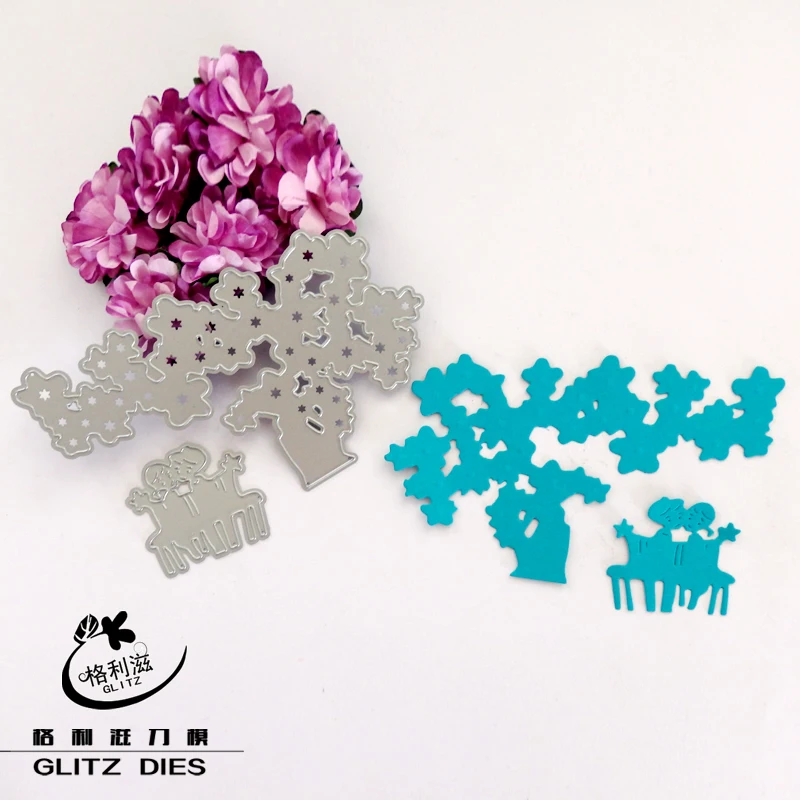 

Kiss Lovers and Big Tree Cutting Dies Stencils for DIY Scrapbooking/photo album Decorative Embossing DIY Paper Cards