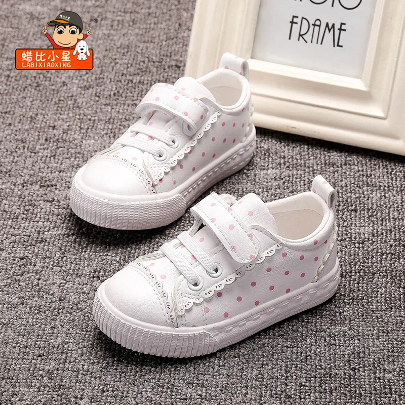 infant white shoes girl