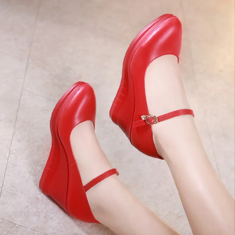 Большие размеры 32-43; женские туфли на танкетке; белые и красные свадебные туфли; коллекция года; весенние туфли-лодочки на высоком каблуке; женские офисные туфли