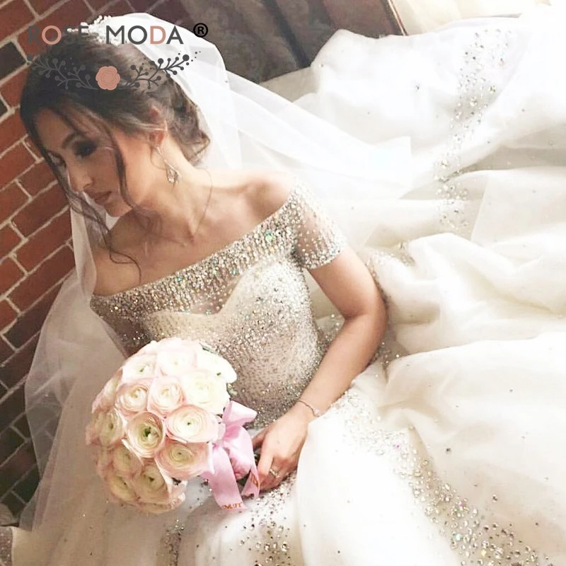 

Rose Moda Luxury Princess Wedding Dress 2019 with Crystals Off Shoulder Short Sleeves Bridal Dresses with Long Train