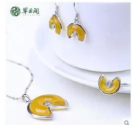 

Jade inlaid Silver Onyx Topaz Pendant Earrings Earrings three set set of chalcedony with certificate