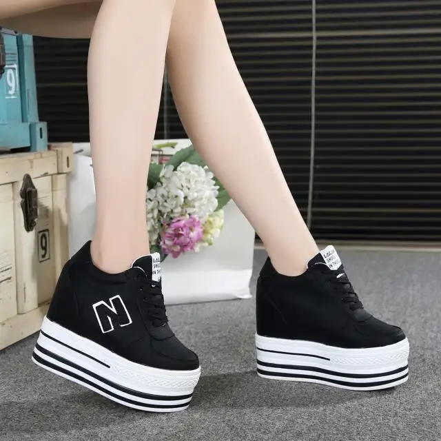 

2019 New Lady 11CM High Heels Fashion Canvas Casual Wedge Shoes Woman Height Increase Platform Casual Shoes Sneakers