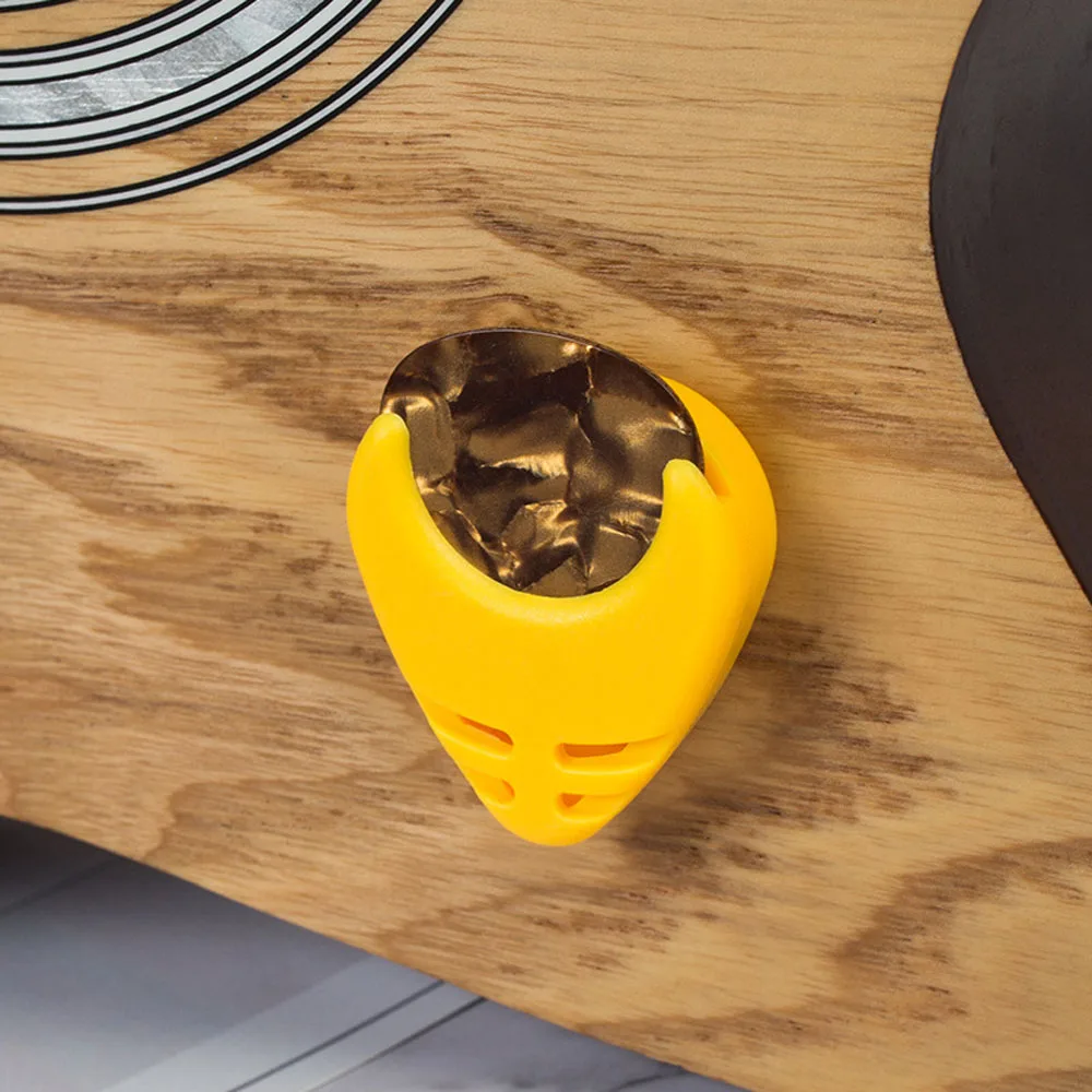 Guitar pick holder2