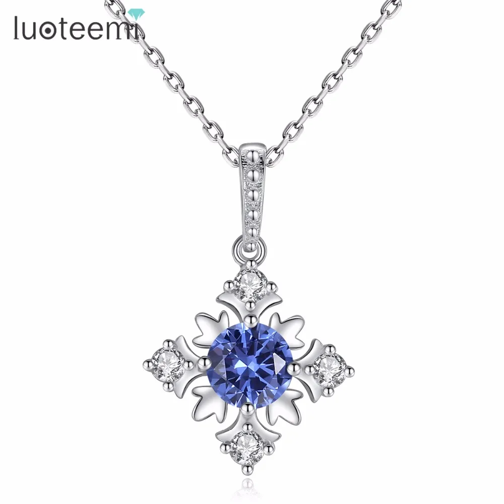 

LUOTEEMI Brand Snowflake Christmas Natural Stone 925 Silver Pendant Necklace New Women Silver Chain Necklaces Fine Jewelry