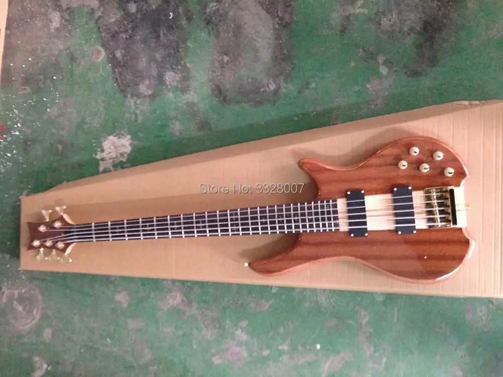 

custom bass;5 strings model;thru neck;Active amplifying circuit