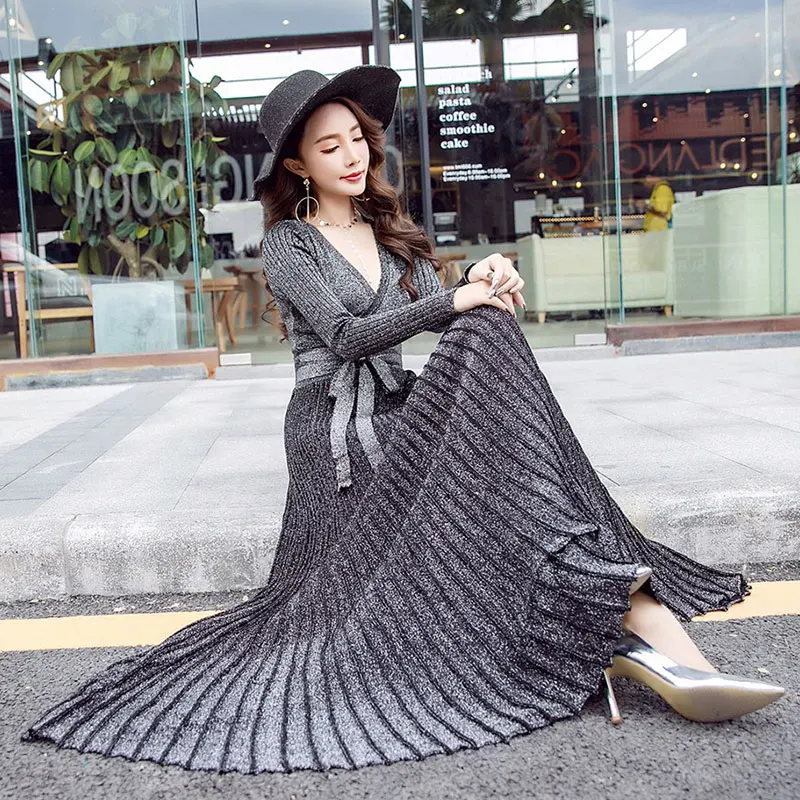 

Autumn Knitted Occasion Dresses 2019 Female Long Sleeve Knit Pleated Dress Sexy Low Cut Maxi Glitter Dinner Dress for Women