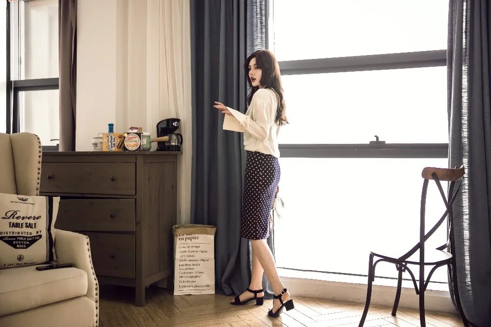 7E9A0544