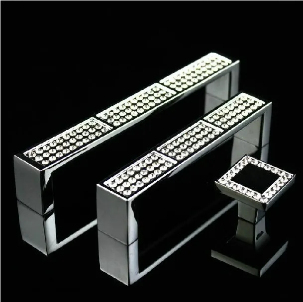 

UNILOCKS High Quality K9 Clear Crystal Furniture Handle with Zinc Alloy Chrome Metal Part (C.C.. 96mm,L:102mm)