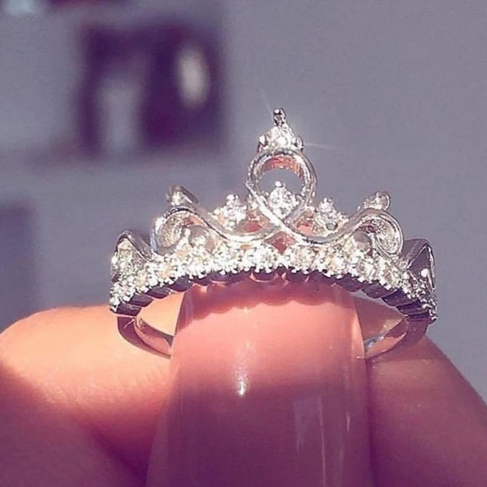 

Fashion Luxury Crown Ring Statement Women Wedding Zircon Engagement Ring Trend Geometric Rose Gold Silver Romantic Party Gift