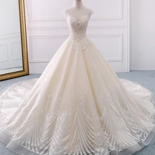 Благородные Бальные платья размера плюс, свадебное платье с длинным шлейфом, свадебное платье невесты с глубоким декольте, короткие рукава, платья с бисером