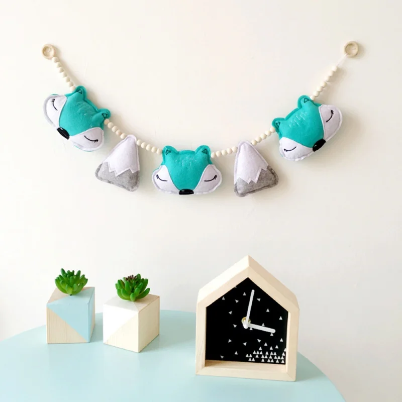 

INS Nordic House Shaped Wall Clock Star Garland Wall Tent Hanging Pendant Succulents Nursery Decor Photo Props