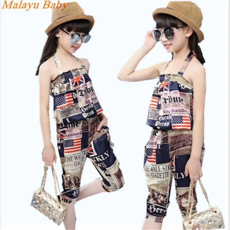 

Malayu Baby brand 2017 summer girl Europe and the United States the new girl retro newspaper halter tops +7 pants two-piece