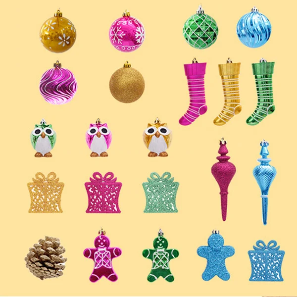 Conjunto de adornos colgantes de árbol de Navidad de 52 piezas, juego de decoración de Pinecone de bolas de plástico VA88 Conjunto de adornos colgantes de árbol de Navidad de 52 piezas, juego de decoración de Pinecone de bolas de plástico VA88