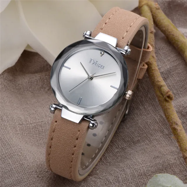 Cheap Exquisite small simple women dress watches retro leather female clock Top brand women's fashion mini design wristwatches clock Cheap Exquisite small simple women dress watches retro leather female clock Top brand women's fashion mini design wristwatches clock