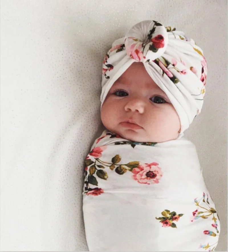 Цветные шапки с цветочным принтом для маленьких девочек; BeBe Turban; бант для новорожденного завязанная шапка унисекс из хлопка; Мягкая Милая шапка с цветком