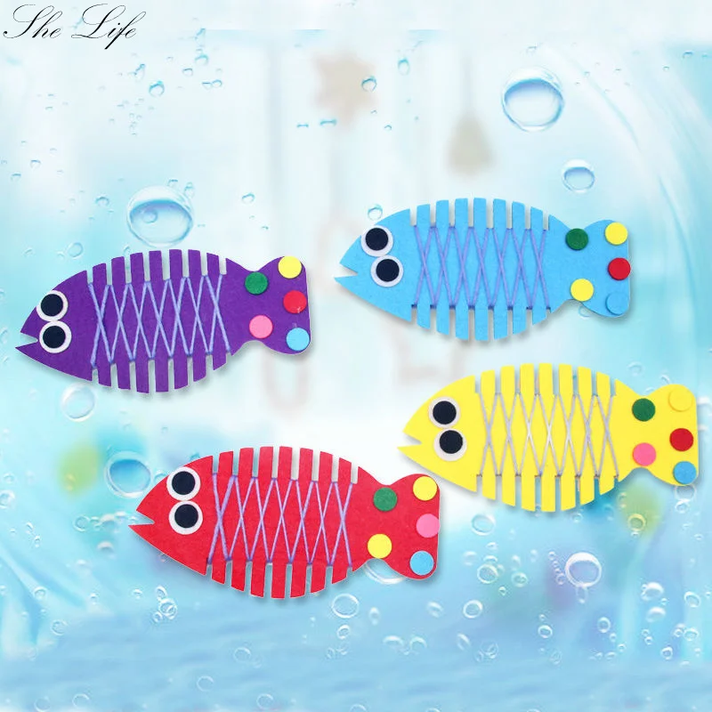 

4 Pcs Small Fish DIY Felt Package Handmade Non-woven Material Hand Winding Toy Children Early Education Gift