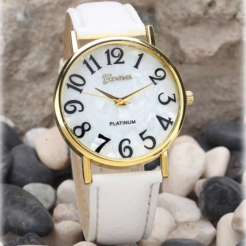 

High Quality 2016 HOT Sale Women Retro Digital Dial Leather Band Quartz Analog Wrist Watch Watches Black White #LYW