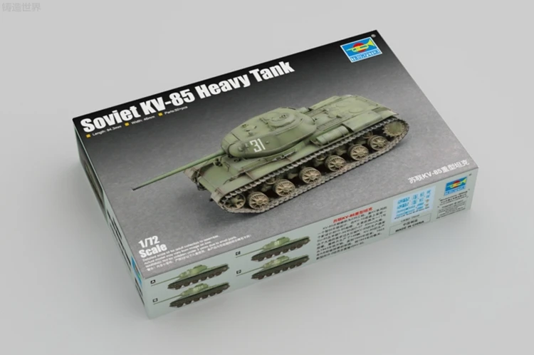 Труба 07127 1: 72 Сборная модель тяжелого танка советской KV-85