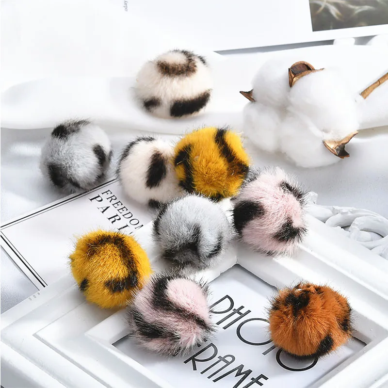 

40pcs/lot 35MM Leopard Printing Round Fur Balls pendant Charms DIY Jewelry Findings Ornament Accessory handmade Fur Ball Charms
