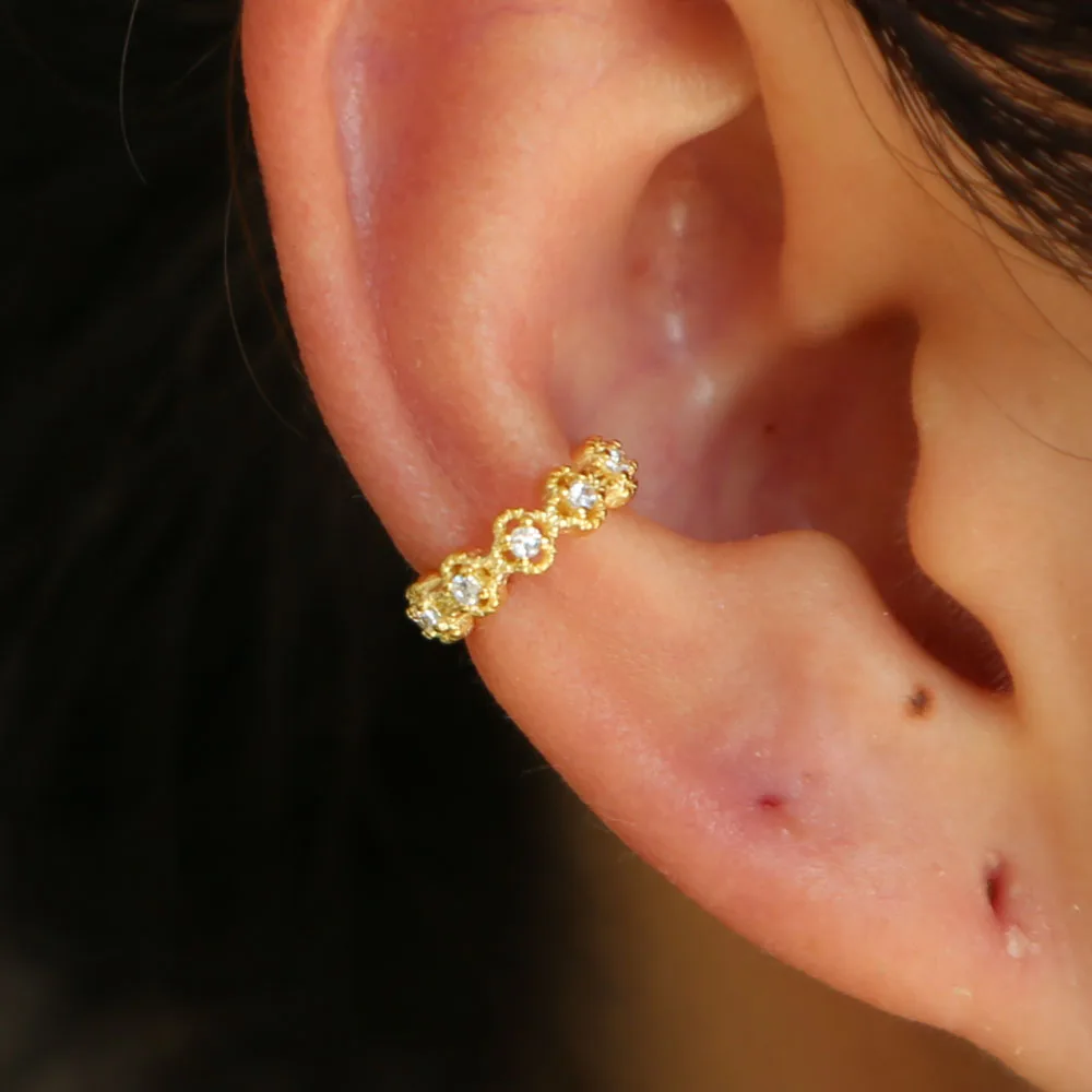 

Elegant Cubic Zirconia Paved flower CZ Crystal Cuff Earrings for Women Ear Cuff No Pierced Brincos Earrings 100% 925 silver clip