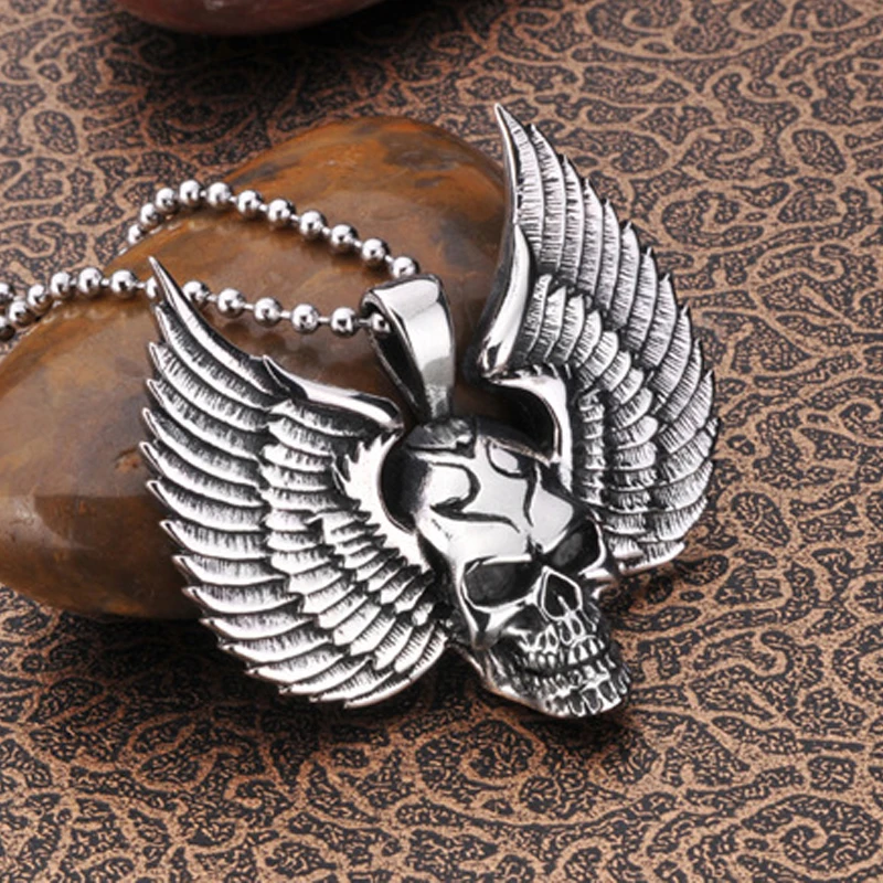 BP8-138  men pendant