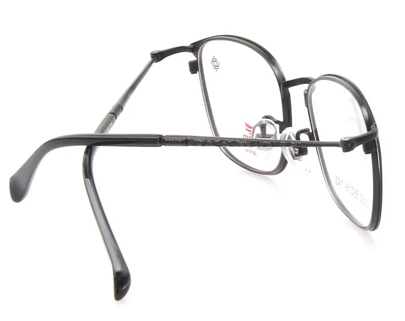 7030-c01(black)-808