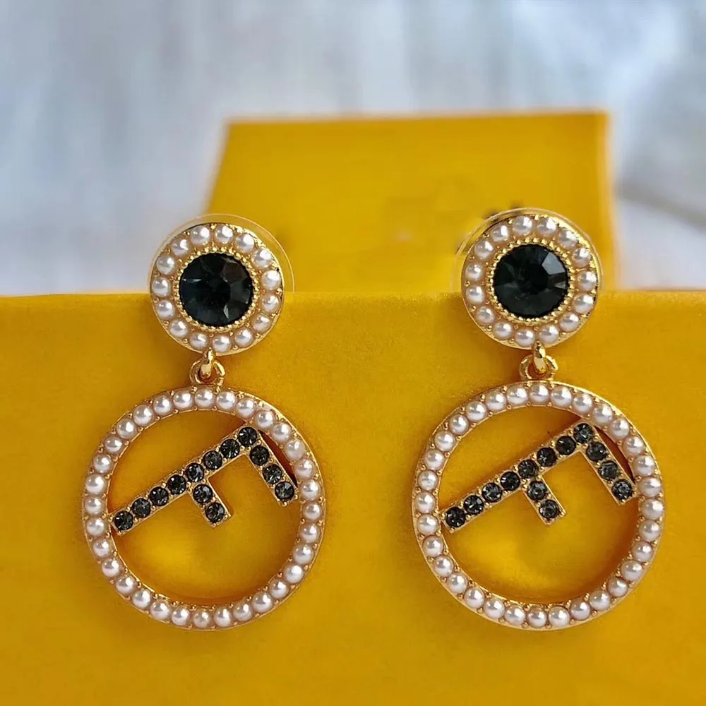 Best selling brand earrings fashion luxury letters ladies goddess gold Milan design pearl simple