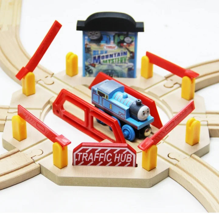 

Train Toys Thomas Railway Track TTC53 O-BRIDGE Thomas And Friends Truck Tomas Car Brio Toys for Boys Engine Models Building Toy