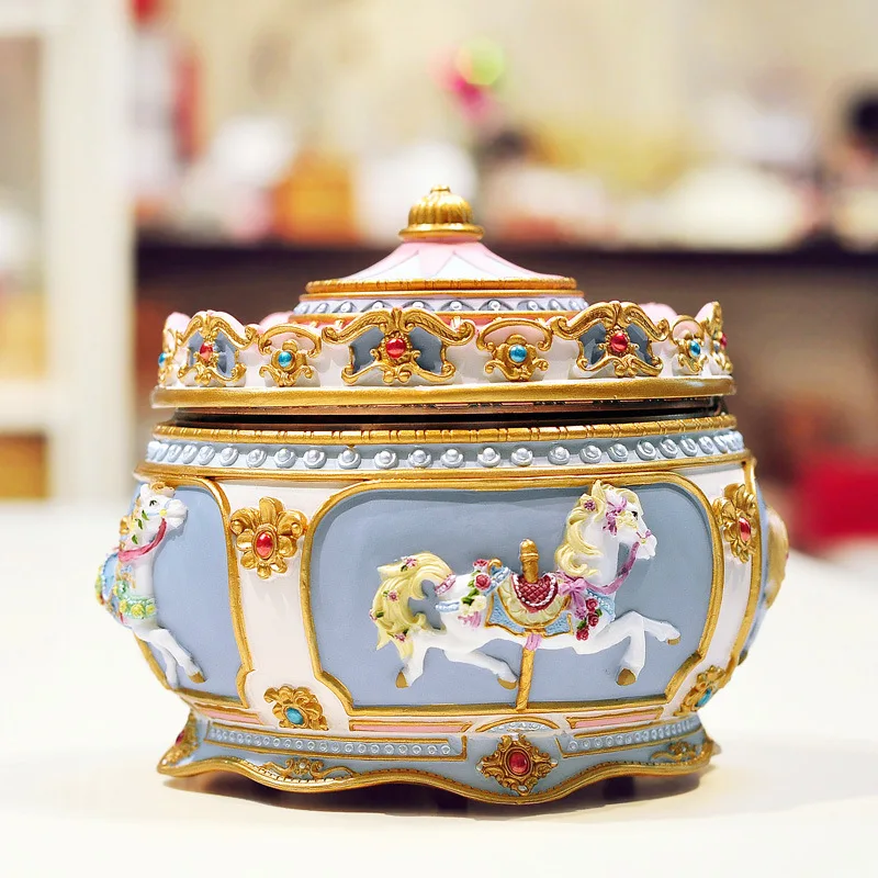 Светящаяся музыкальная шкатулка с надписью &quotMerry Go Round&quot на день рождения