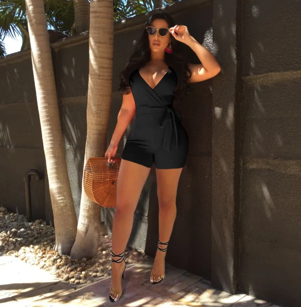 

2019 Summer Solid Color Sleeveless Off Shoulder Strap Deep V Backless Plus Size Jumpsuits Casual Women Rompers Female Playsuits
