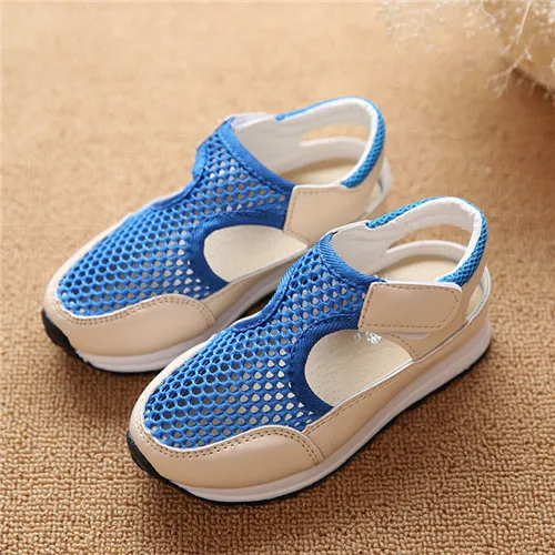 Детские сандалии для мальчиков и девочек; сетчатая пляжная обувь для детей; мягкие Нескользящие дышащие сандалии; обувь для малышей; спортивные кроссовки на плоской подошве - Цвет: Синий