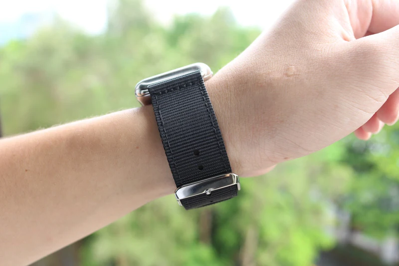 URVOI ремешок для apple watch Series 5 4 3 2 1 NATO тканый нейлоновый ремешок для iwatch Модный стильный узор с серебристой/черной пряжкой