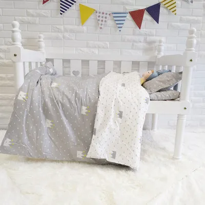 Good Quality Cute crown 100% Cotton постельное белье Crib Bed Linen Kit Cartoon Cot Bedding Set,Duvet/Sheet/Pillow, with filling Good Quality Cute crown 100% Cotton постельное белье Crib Bed Linen Kit Cartoon Cot Bedding Set,Duvet/Sheet/Pillow, with filling