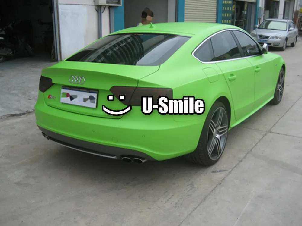 Apple-Green-Matte-Car-Wrap-06