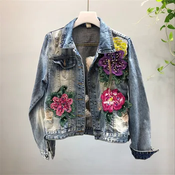 

2020 Autumn new Women Denim Jacket Three-dimensional Flower Beading Wash Vintage Long Sleeve Hole Jeans Jacket Casual Streetwear