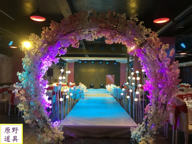 The wedding arch. Circular arch shelf wedding. Props decorate adornment stuff