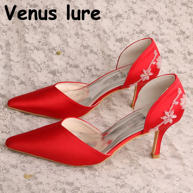 red pumps uk