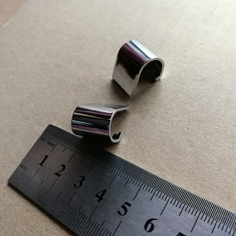 Laptop LCD Hinges PAIR laptop LCD Hinges silver cover L R for Toshiba R700 R730 R830 R835 R930 R731 R732 13.3"