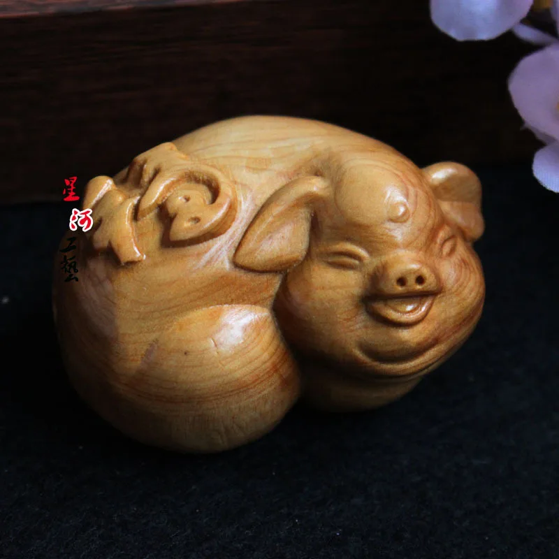 

1 pcs hand pig healthy massage wood pig fitness Cypress hand wood craft hand massager playing for elderly health care gift