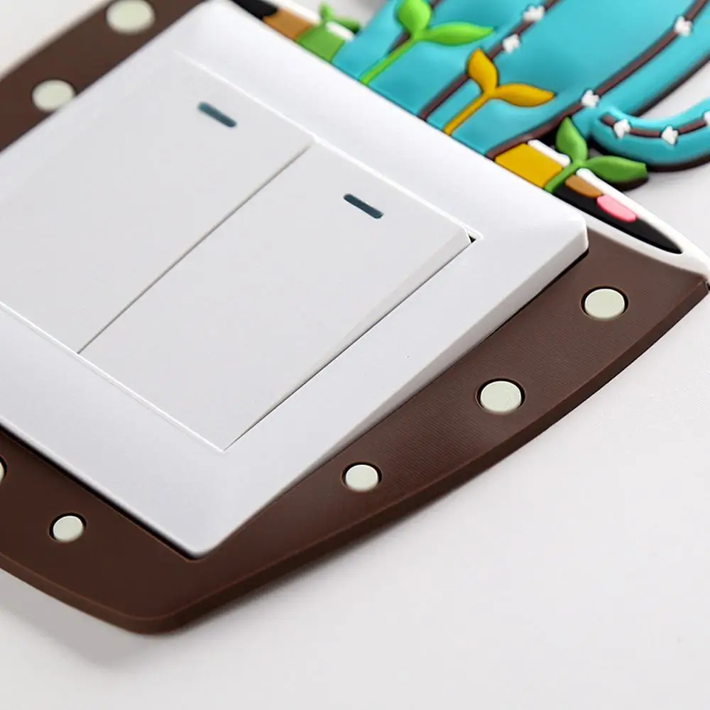 Cute-Cartoon-3D-Cactus-Fluorescent-Wall-Silicone-On-off-Switch-Stickers-Kids-Luminous-Light-Switch-Outlet (3)