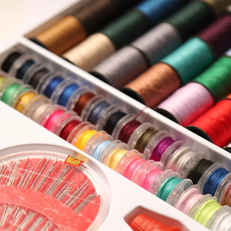 Новые цветные нитки для швейной машинки 64 рулона набор Красочный ручной набор для шитья с ножницами линейка швейная игла
