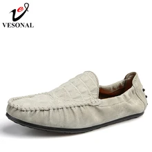 VESONAL сезон: весна-лето дышащие легкие Мягкие Мокасины Лоферы для женщин Мужская обувь для мужчин лодка Мода повседневное корова замш