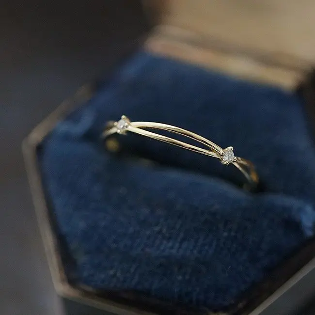 

Exquisite Cute Lady Ring Simple Filled Geometric Crystal Ring Female Engagement Wedding Thin Gold Finger Ring Jewelry