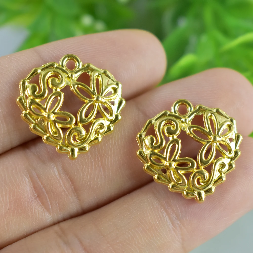 

10pieces 20x20mm Gold Colour Charm Pendant Heart shaped flower