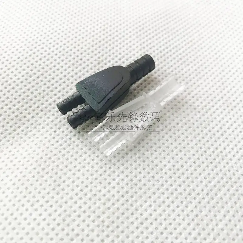 

3pcs New plastic splitter One-two-box type Y-shaped splitter Single hole 3.8mm Double hole 2.2mm