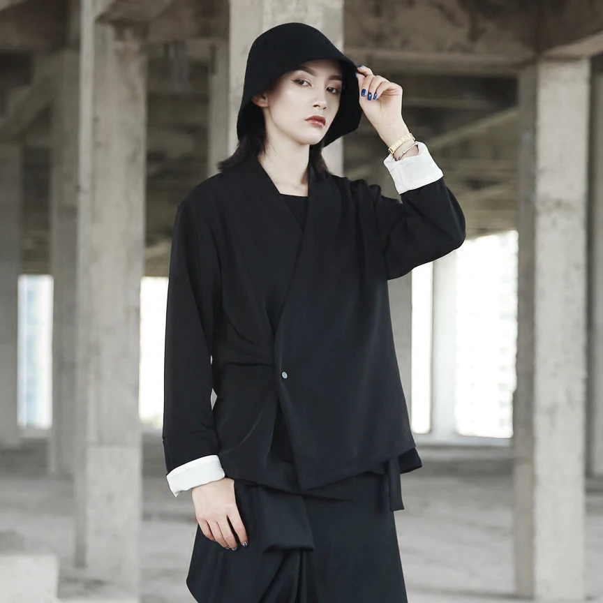

Cakucool Dark Black Women Long Sleeve Jacket Single Button Short Normcore Overcoat V-neck Straight Loose Design Women Jackets