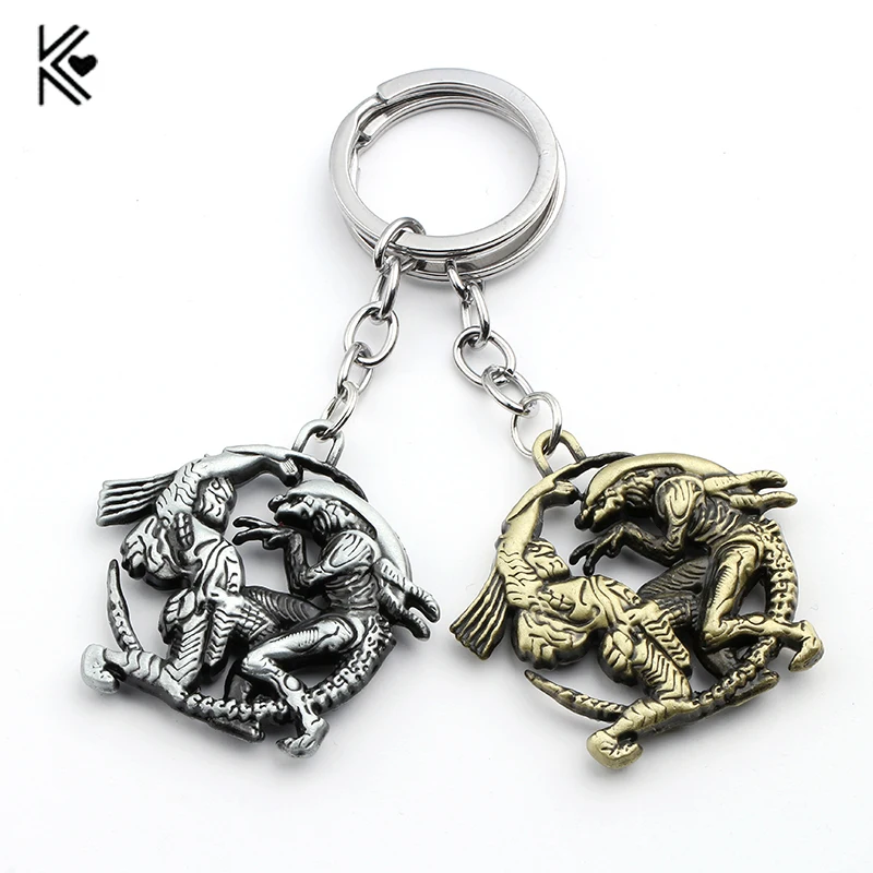 

Dropshipping Movie Jewelry Aliens Predator Keychain 3D Game Key Chains Alien Queen Pendant Keyring Men Jewelry Punk Men Trinkets