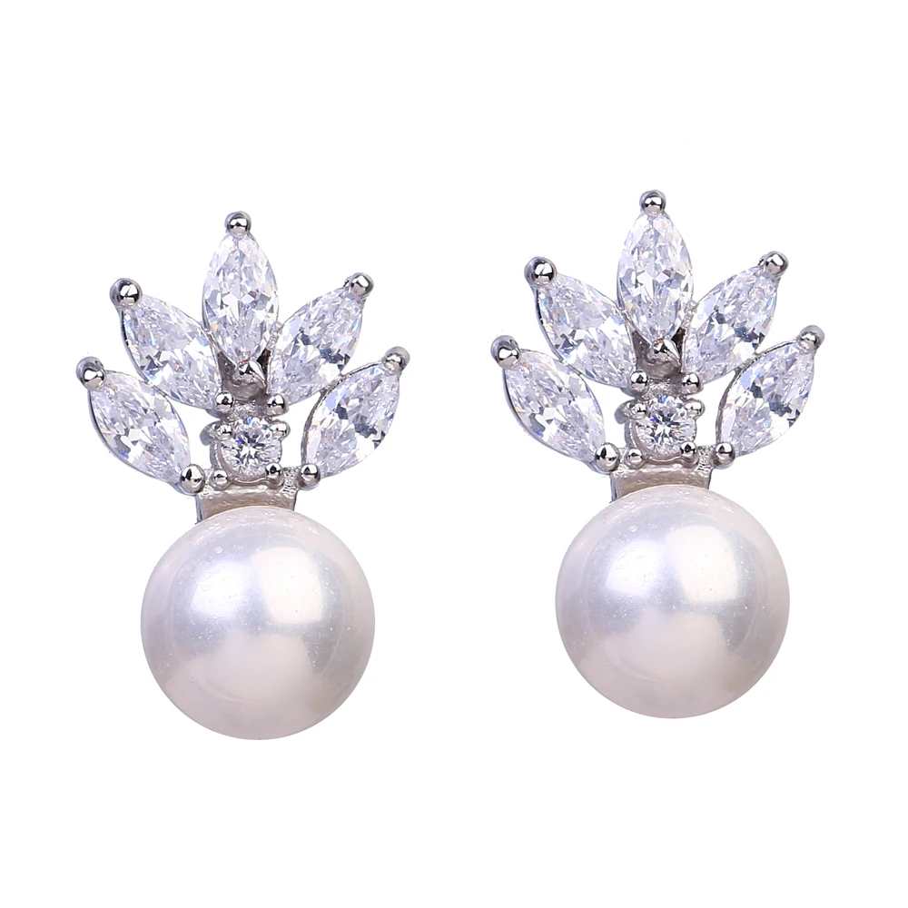 

Bettyue Brand Fashion Charm Cute Pearl Stud Earrings Three Colors Cubic Zircon Jewelry Earrings For Woman Wedding Party Gift